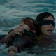 Ilustración para el artículo titulado Netflix cambia de opinión y decide eliminar las imágenes reales de la tragedia de Quebec de Bird Box